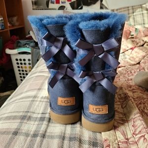 Ugh Bailey Bows
